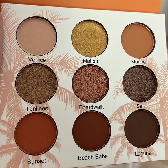 Beauty Creations~Cali Chic Eye shadow Palette - Picture 4 of 8